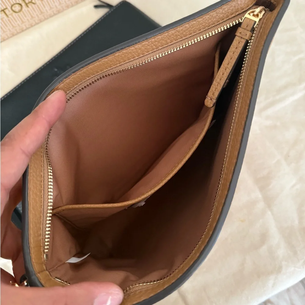 New Tory Burch Thea pouch